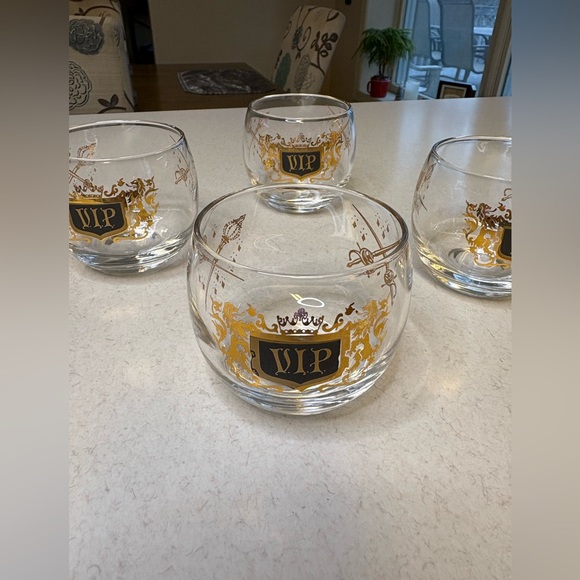 Set of 4 Vintage Mid-Century Modern “VIP” Cocktail Glasses - Picture 2 of 6